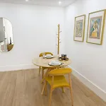 Vibrant Host -bonfim Porto