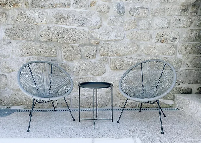 Vibrant Host -bonfim * Porto