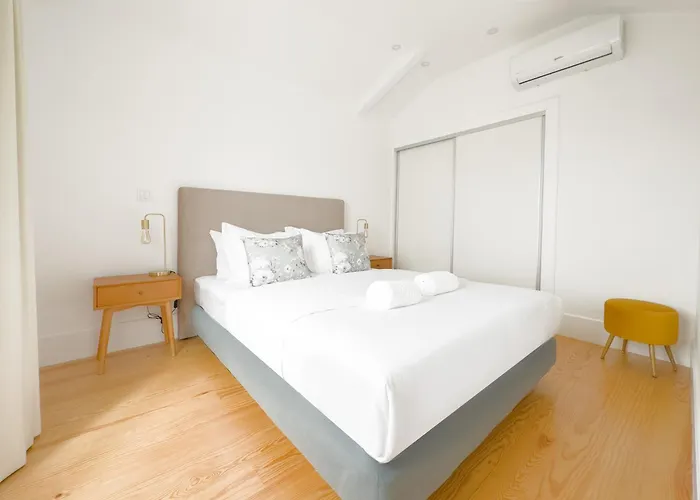 Vibrant Host Solutions-bonfim Oporto