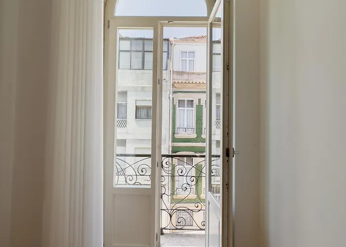 Vibrant Host Solutions-bonfim * Oporto