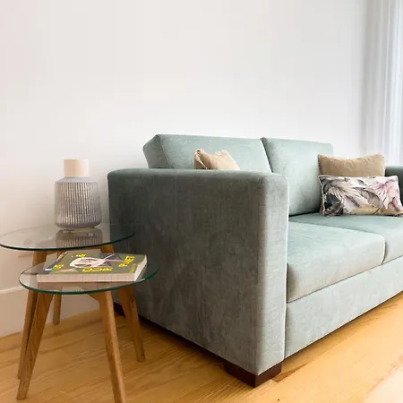 Vibrant Host -bonfim * Oporto