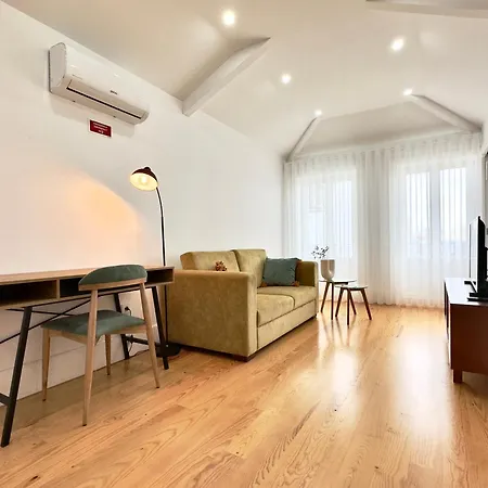 Vibrant Host -bonfim * Porto