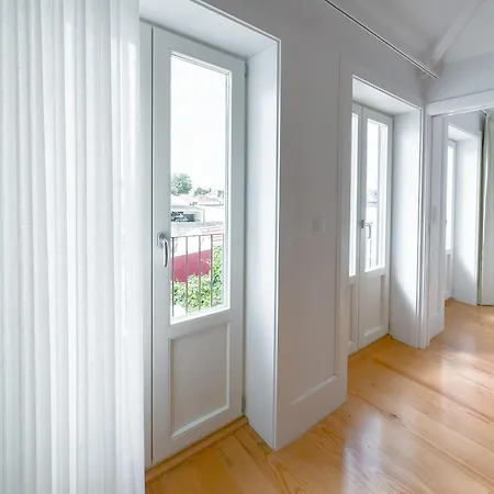 Daire Vibrant Host -bonfim