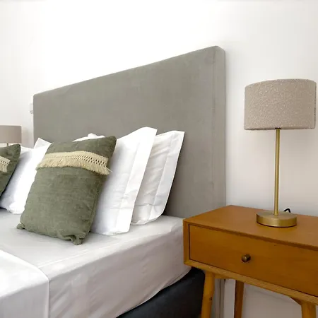 Vibrant Host -bonfim Daire Porto