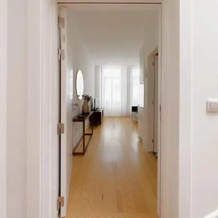 Vibrant Host -bonfim Porto