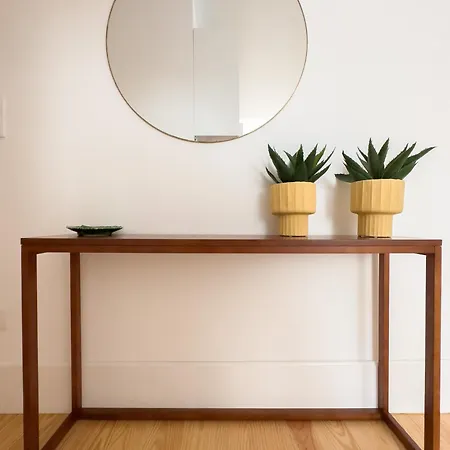 Vibrant Host -bonfim Daire