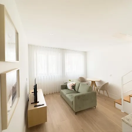 Vibrant Host -bonfim Porto