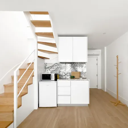 Vibrant Host -bonfim * Porto